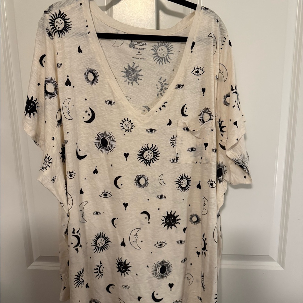 Torrid Heritage White V-Neck with Black Celestial Print